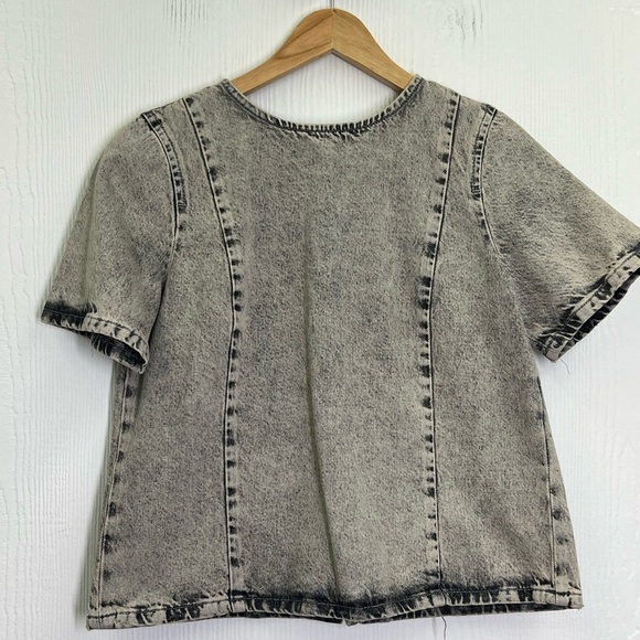 Zara - Black And White Stonewashed Crewneck Button Down Back Shirt Size Medium - Picture 6 of 10